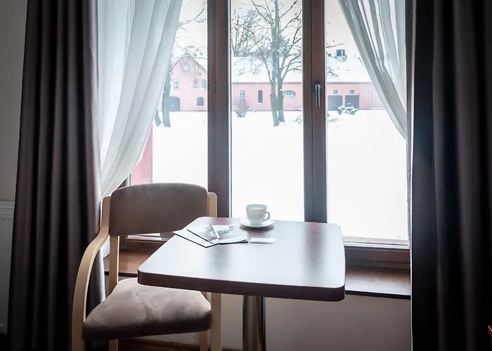 Centrum Edukacyjno-Rozwojowe Wroclaw Pawlowice - Bezplatny Parking