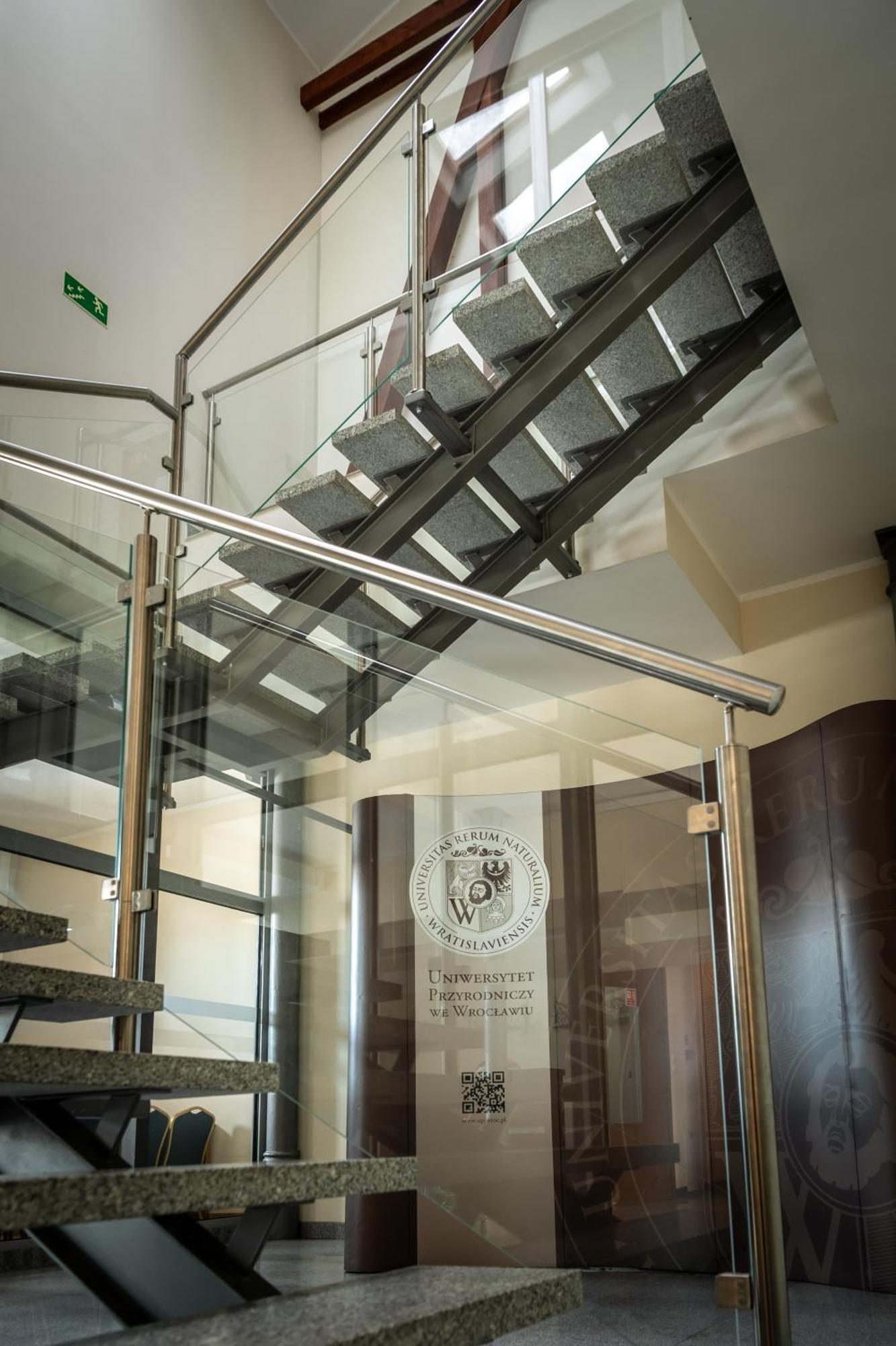 Centrum Edukacyjno-rozwojowe Pawlowice - Bezplatny Parking Hotel *